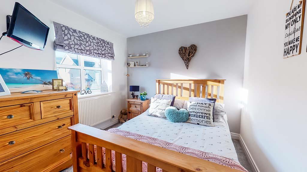 5 bedroom detached house For Sale in Steeton - Bedroom Three